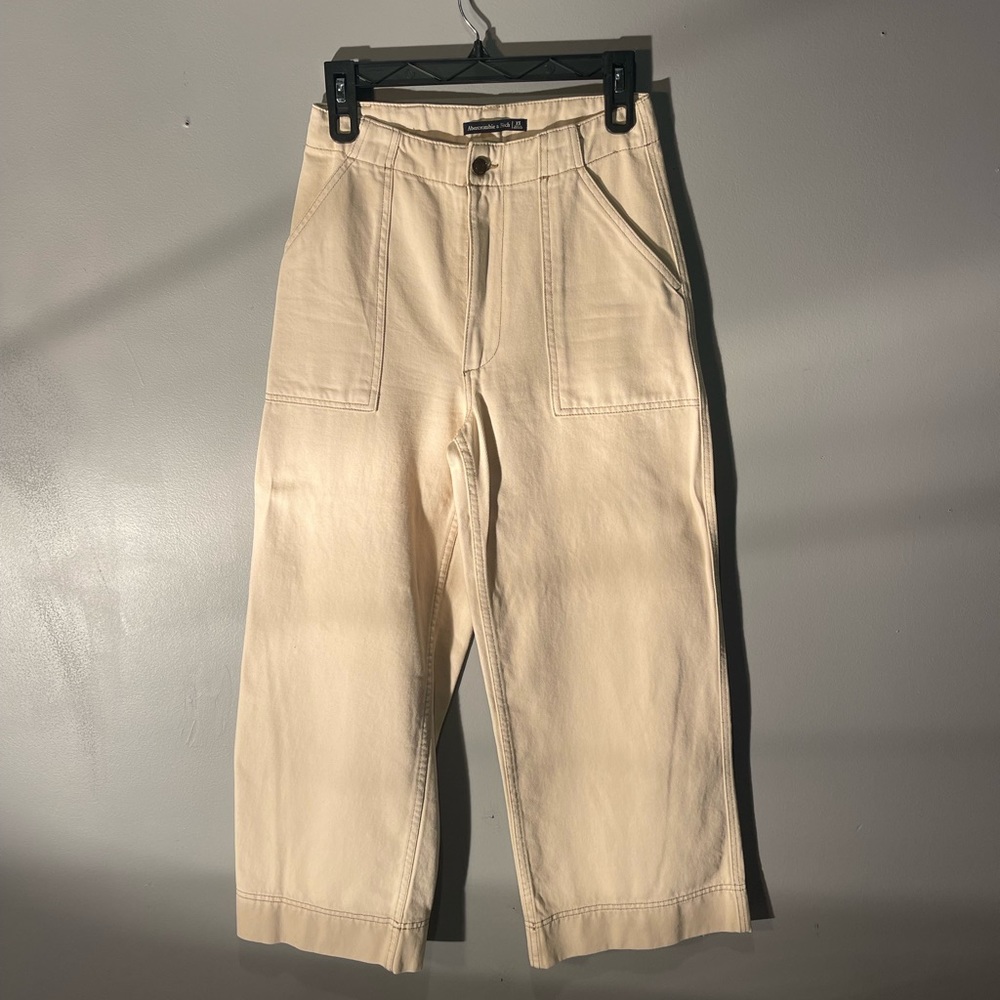 Abercrombie cream denim wide Jean pants